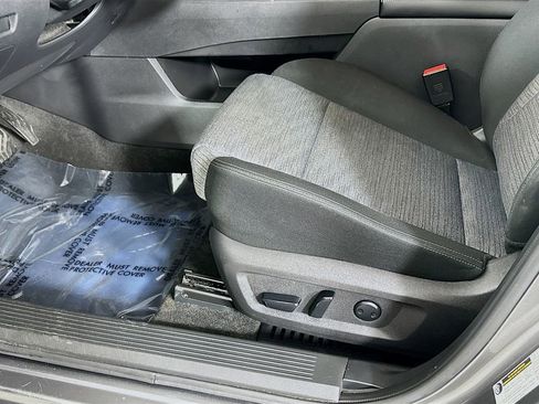 Certified 2023 Nissan Rogue SV FWD image 27