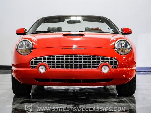 Used 2002 Ford Thunderbird image 29