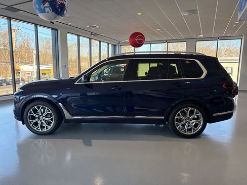 Used 2023 BMW X7 xDrive40i w/ Executive Package image 7