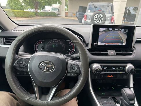 Used 2024 Toyota RAV4 XLE w/ Convenience Package AWD/4WD image 9