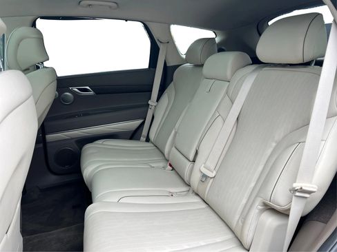 Used 2021 Genesis GV80 3.5T w/ Advanced Package 06 image 12