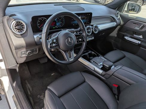 Used 2023 Mercedes-Benz EQB 300 4MATIC w/ Exclusive Package image 12