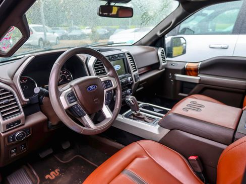 Used 2018 Ford F150 King Ranch w/ Equipment Group 601A Luxury AWD/4WD image 3