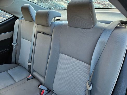 Used 2015 Toyota Corolla LE image 14