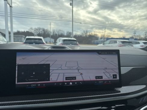 Used 2024 BMW X7 M60i w/ Executive Package image 16