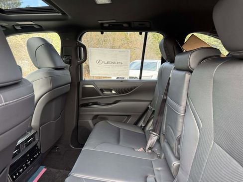 New 2026 Lexus LX 700h Luxury image 13