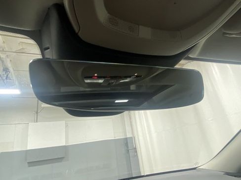 Certified 2025 Volvo S60 B5 Core image 28