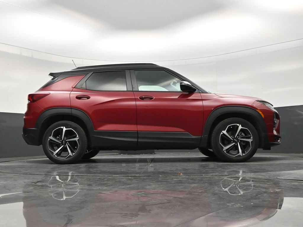 Used 2021 Chevrolet TrailBlazer RS w/ Technology Package FWD image 25