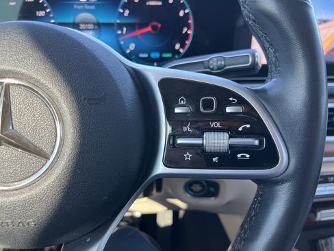 Used 2021 Mercedes-Benz GLS 450 4MATIC image 16