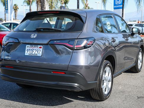 Used 2025 Honda HR-V LX image 7