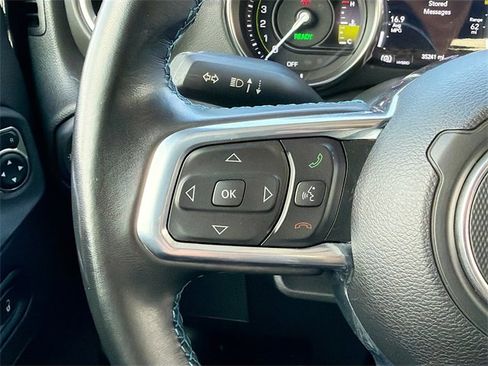 Used 2022 Jeep Wrangler Unlimited Rubicon 4xe image 38