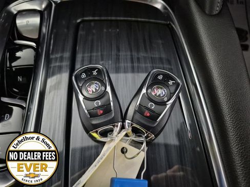 Certified 2024 Buick Enclave Essence w/ Sport Touring Edition AWD/4WD image 17
