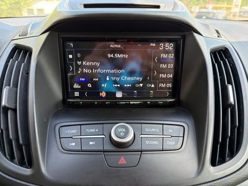 Used 2018 Ford Escape SE w/ SE Sync 3 Package FWD image 25