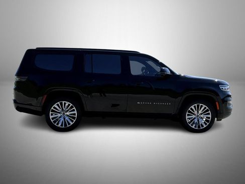 Used 2022 Jeep Grand Wagoneer Series III w/ Flexible Seating Group AWD/4WD image 4