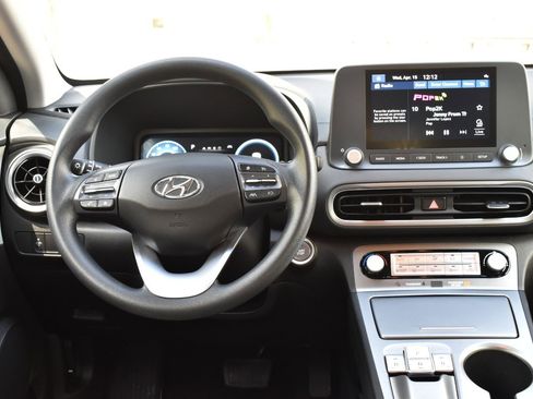 Used 2023 Hyundai Kona SE w/ Cargo Package FWD image 23