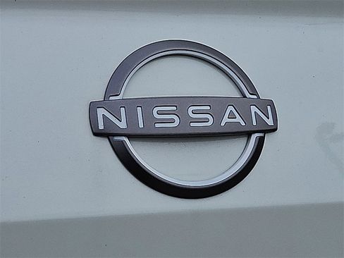 New 2025 Nissan Altima 2.5 SR image 16