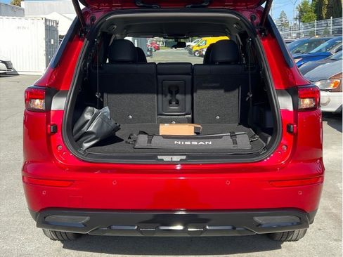 New 2026 Nissan Rogue SL image 5