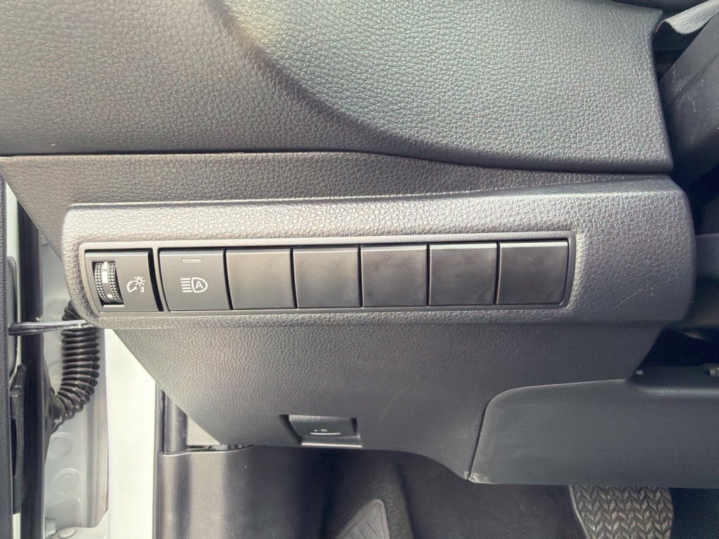 Used 2025 Toyota Corolla LE FWD image 67