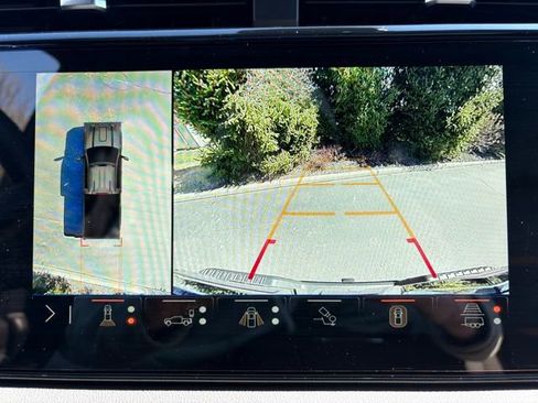 Used 2025 GMC Sierra 2500 AT4 w/ AT4 Premium Plus Package image 39