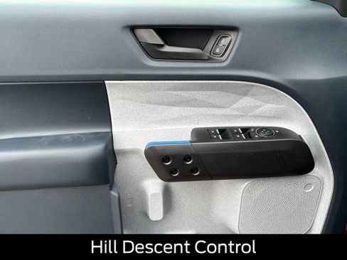 New 2025 Ford Maverick XLT w/ XLT Luxury Package image 13