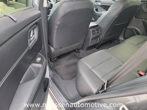 Used 2024 Nissan Rogue SV w/ SV Premium Package image 13