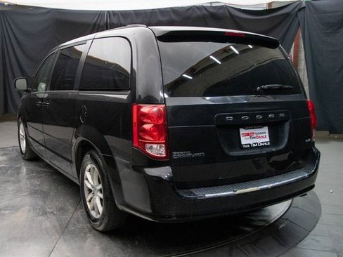 Used 2014 Dodge Grand Caravan SXT image 10