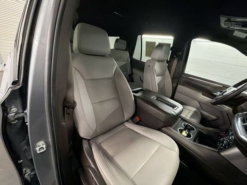 Used 2024 Chevrolet Tahoe Z71 w/ Luxury Package AWD/4WD image 28
