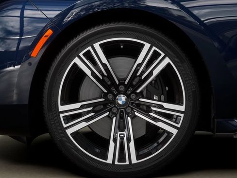 New 2026 BMW 740i image 7