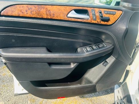 Used 2014 Mercedes-Benz ML 550 4MATIC image 18