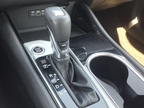 Used 2024 Nissan Altima 2.5 SV FWD image 19