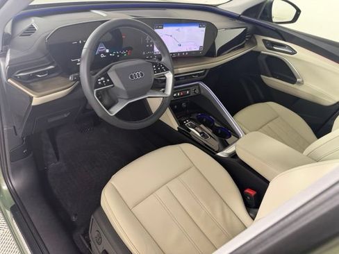 Certified 2025 Audi Q5 Premium w/ Convenience Package AWD/4WD image 11