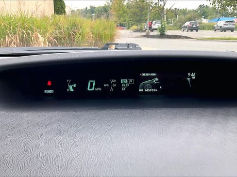 Used 2015 Toyota Prius Two FWD image 26