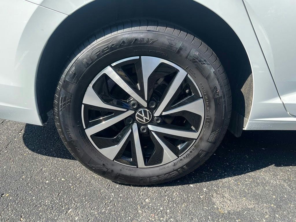 Certified 2026 Volkswagen Jetta S FWD image 30