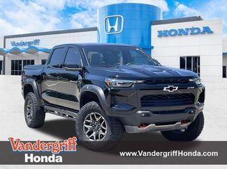 Used 2025 Chevrolet Colorado ZR2 w/ Technology Package AWD/4WD video 1