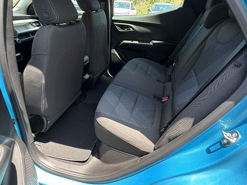 New 2027 Chevrolet Bolt LT w/ Comfort Package FWD image 15