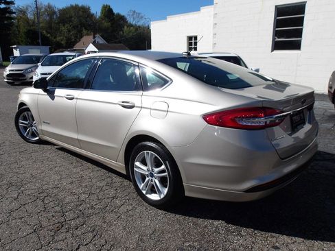 Used 2018 Ford Fusion S image 5