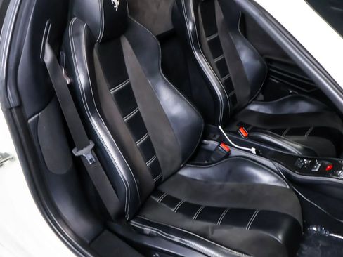Used 2012 Ferrari 458 Spider RWD image 19