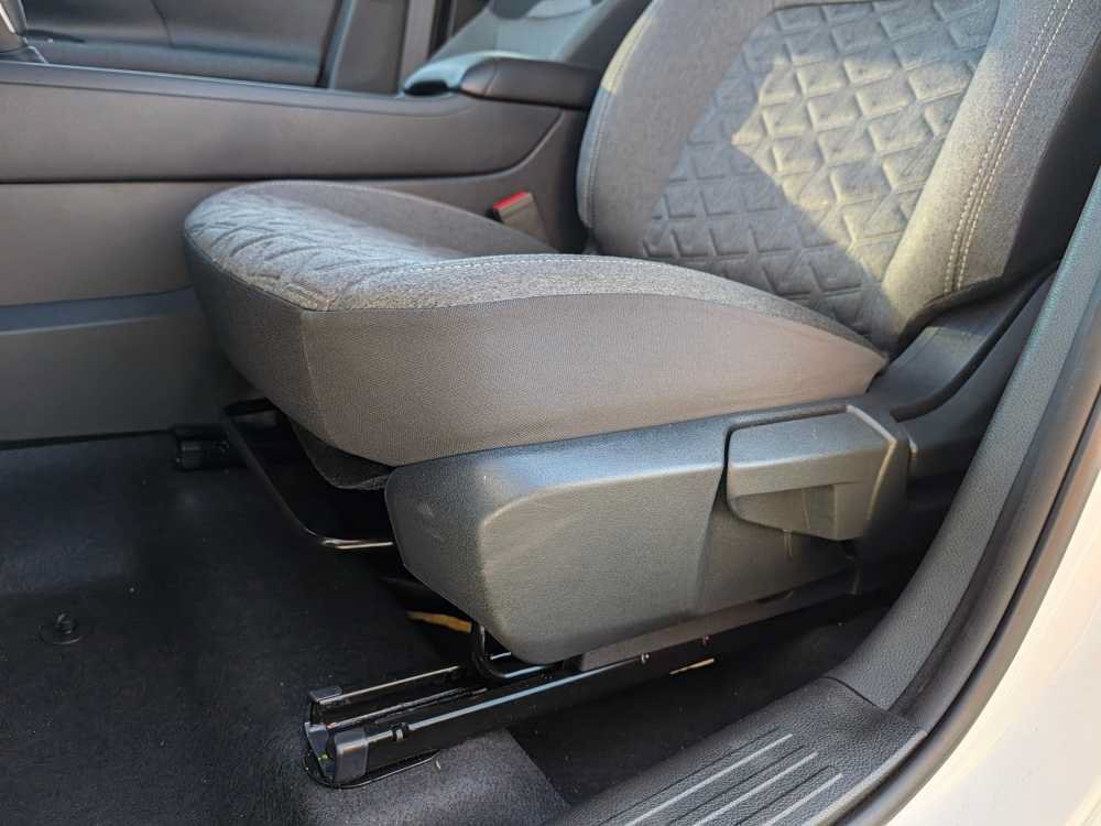 Used 2026 Nissan Kicks SV w/ Cold Weather Package AWD/4WD image 13
