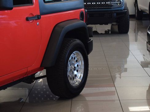 Used 2013 Jeep Wrangler Sport AWD/4WD image 12