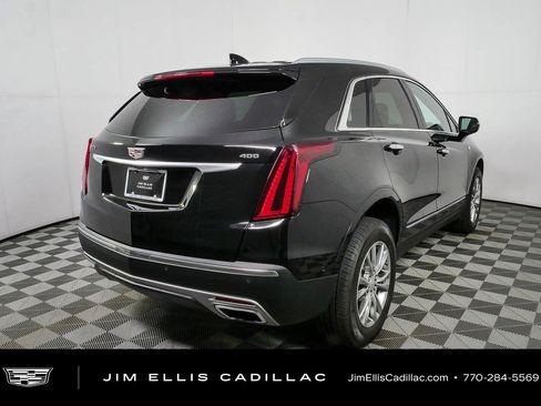 Certified 2023 Cadillac XT5 Premium Luxury w/ Technology Package FWD image 3
