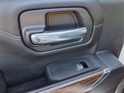 Used 2020 Chevrolet Silverado 2500 High Country w/ Technology Package image 19