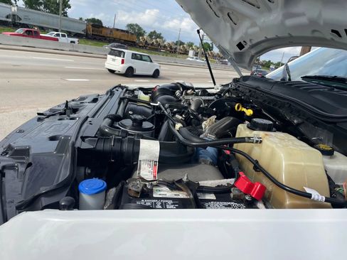 Used 2019 Ford F350 XL w/ Power Equipment Group AWD/4WD image 6