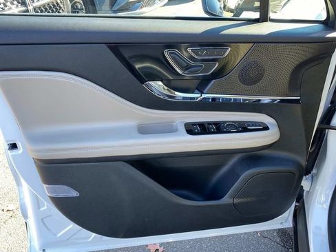 New 2026 Lincoln Corsair Reserve image 10