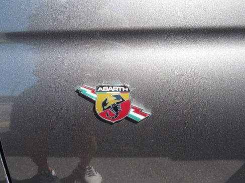 Used 2013 FIAT 500 Abarth w/ Beats Audio Pkg FWD image 13