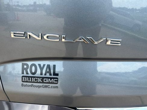 Used 2019 Buick Enclave Avenir w/ Avenir Technology Package FWD image 33