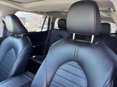 Used 2023 Toyota Highlander XLE AWD/4WD image 22