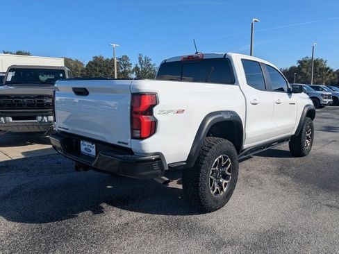 Used 2024 Chevrolet Colorado ZR2 w/ Technology Package image 5