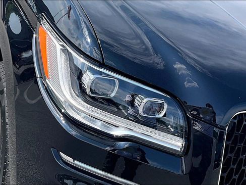Used 2023 Lincoln Navigator Reserve AWD/4WD image 33