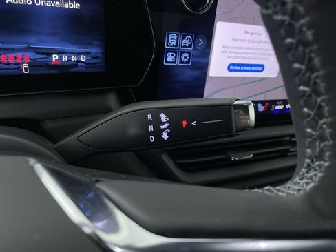 New 2025 Chevrolet Silverado EV LT image 19