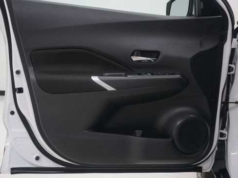 Used 2023 Nissan Kicks SV FWD image 14